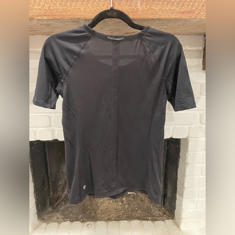 Lululemon Running shirt - Picture 2 of 6